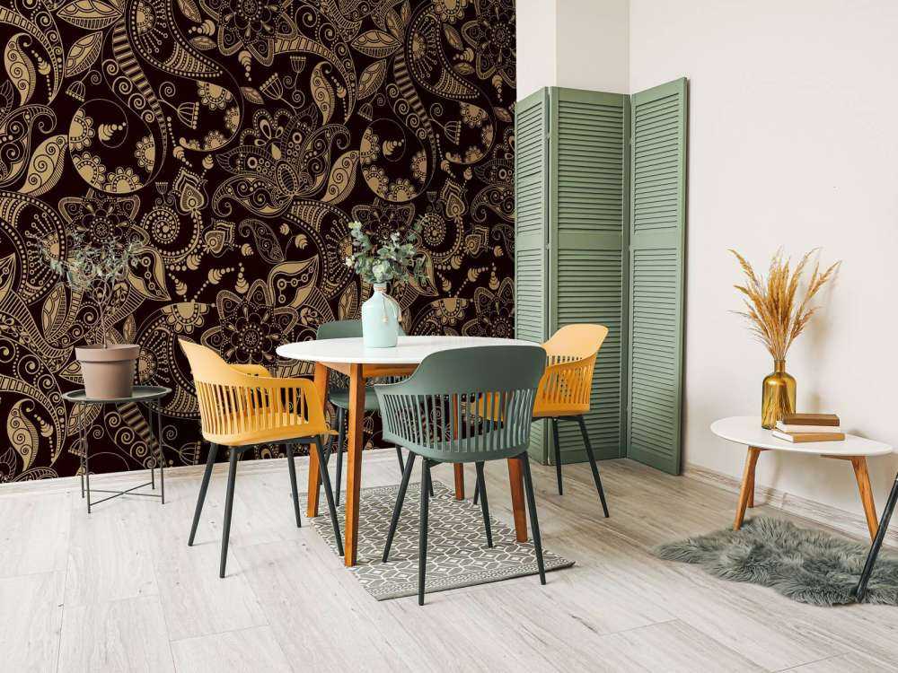 Goldene Blumenmuster