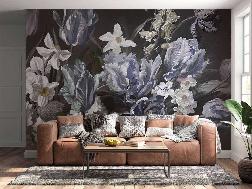 Strauß mit blauen Pfingstrosen