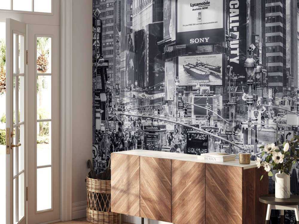 Commuters on busy Broadway in Ney York City near Times Square