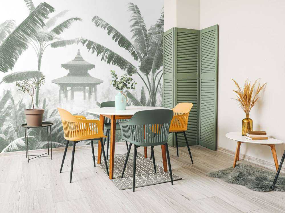 Nebeliger Tempelgarten, grün