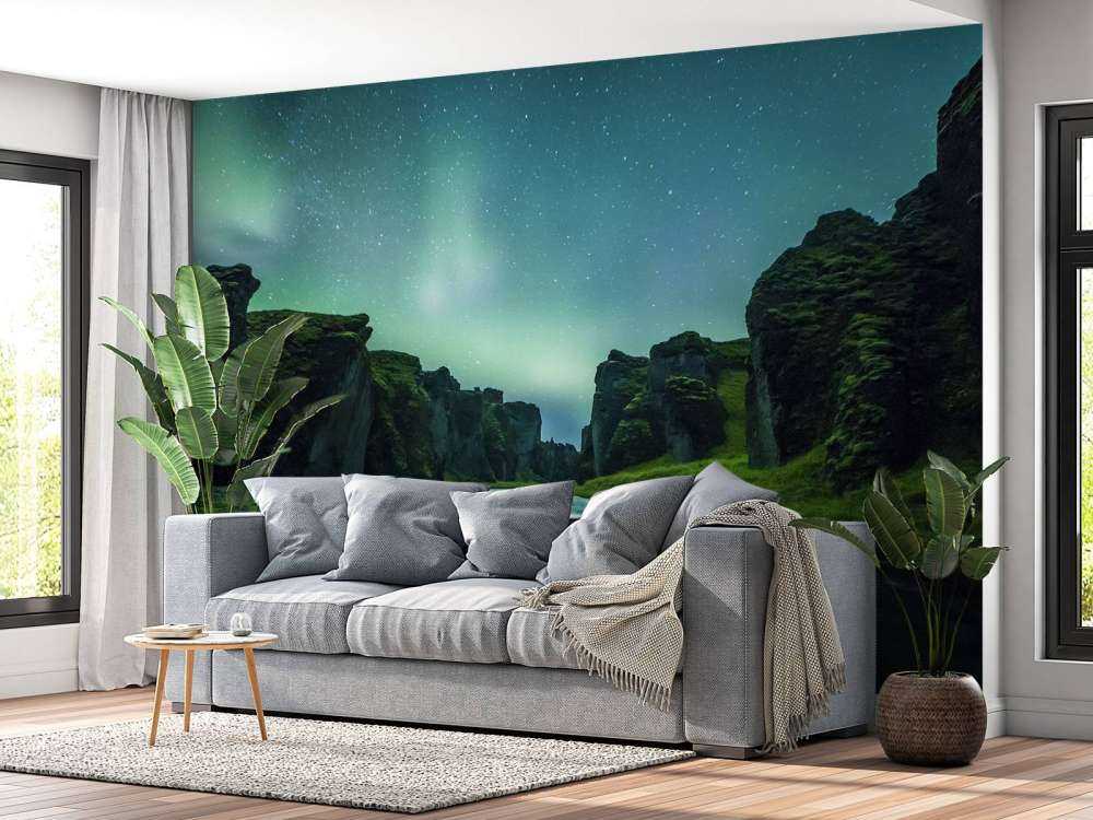 Nordlicht über den Bergen