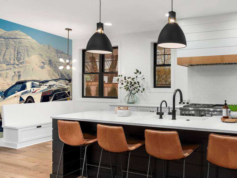 Supercar auf Bergpass