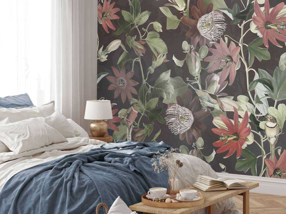 Sieben Vögel im verzauberten Laub - Mitternachtsblüte